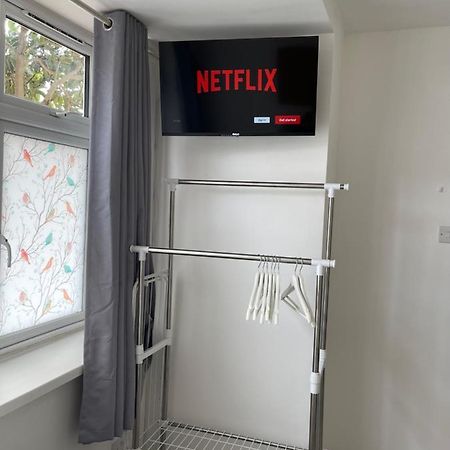 Studio Flat Fully Equipped Apartman Croydon Kültér fotó